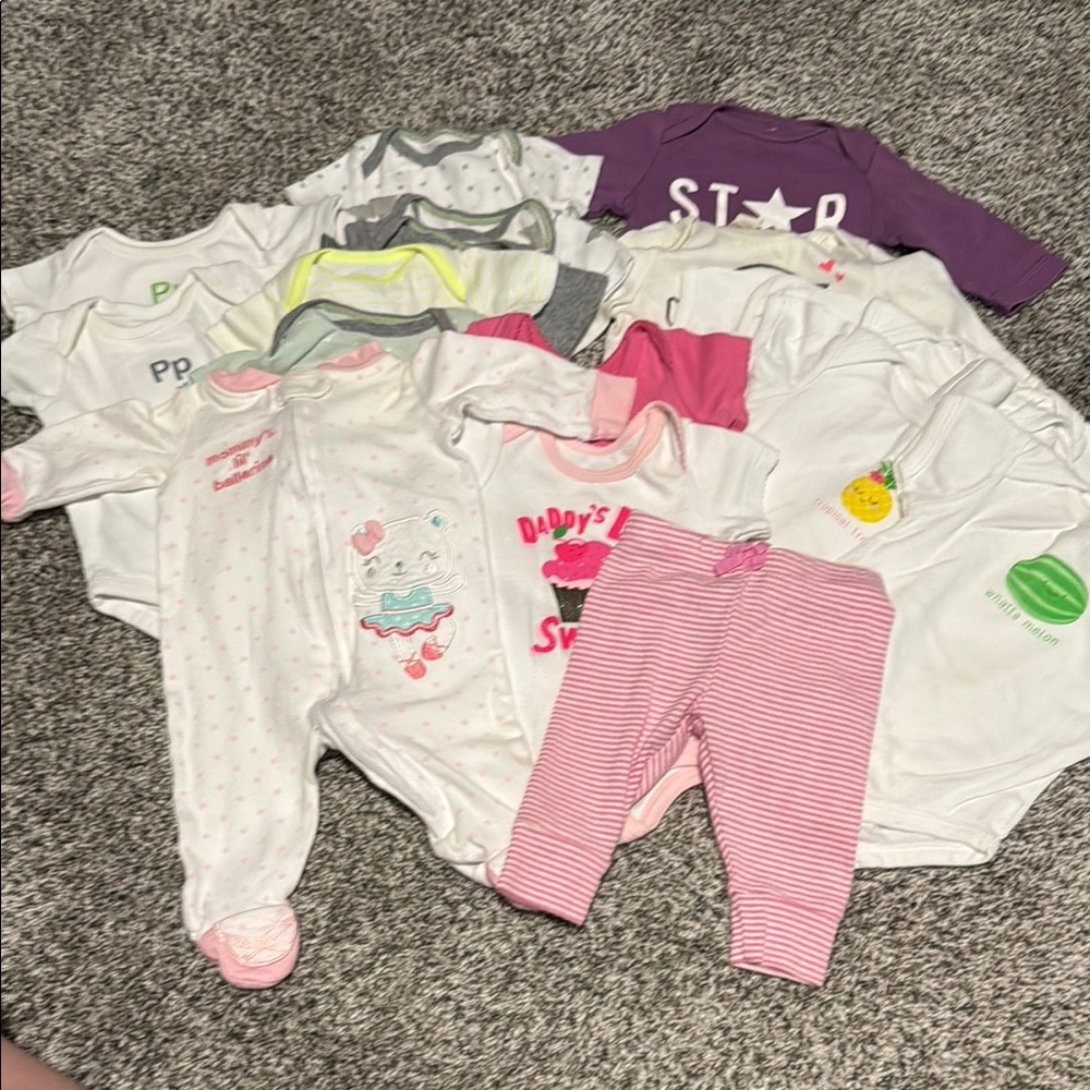 Bundle of 0-3mo clothing
